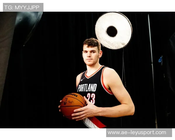 克林根三分球表现分析：空位投篮或成其唯一选择