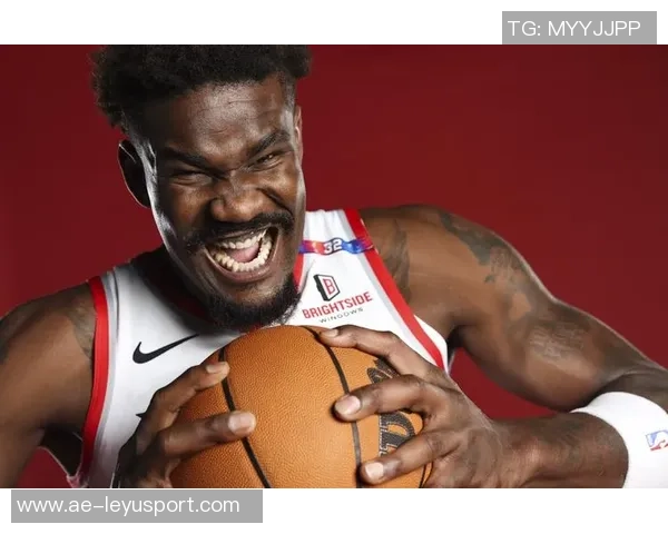 湖人训练热身艾顿与克内克特折返跑展现拼搏精神与团队默契 湖人训练热身艾顿与克内克特折返跑展现拼搏精神与团队默契