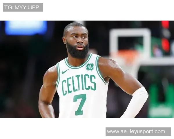 杰伦布朗坚定信念从未缺席季后赛深知球队潜力与实力