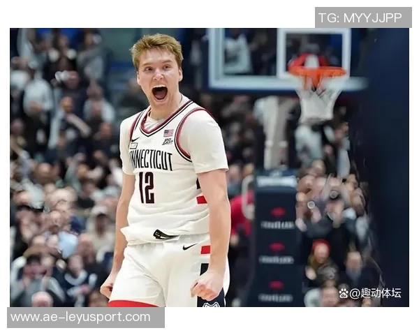 温情瞬间斯潘塞兄弟对决引发勇士灰熊球员教练球迷共鸣欢笑 温情瞬间斯潘塞兄弟对决引发勇士灰熊球员教练球迷共鸣欢笑