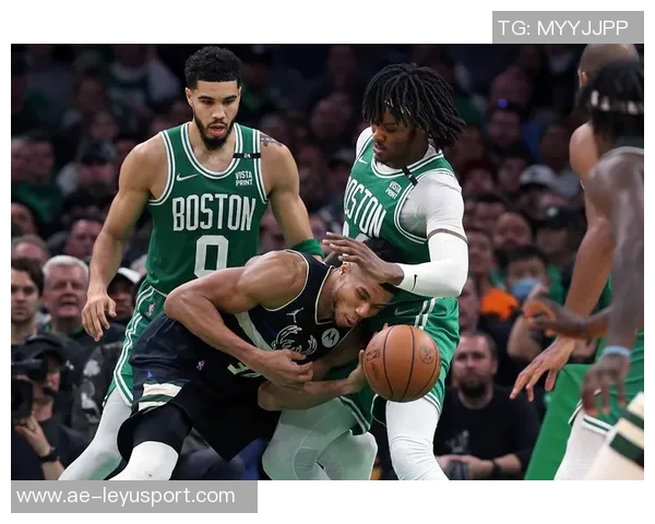 字母哥半场表现平平仅得9分3板5助3帽球队需加强进攻力度